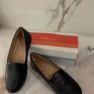 Naturalizer Black Flats Sleek Professional Loafers